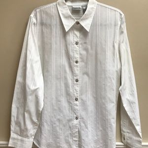 CHICO'S CRISP WHITE LONG SLEEVE BLOUSE